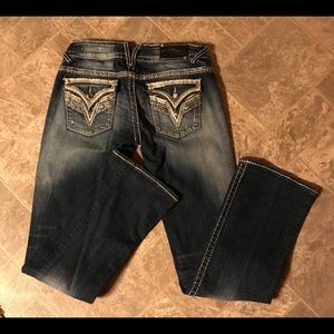 🌙 Vigoss Jeans 28 x 32 boot cut. Like new.